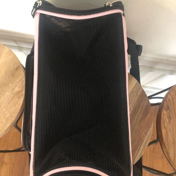 Doggie Travel Bag - Picture 6 of 8